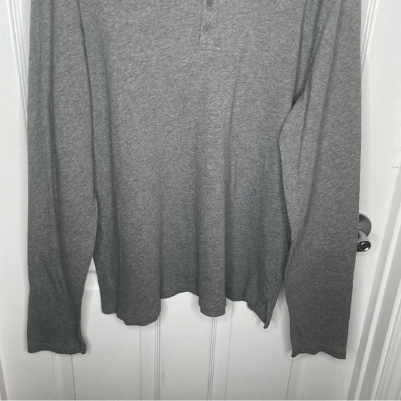 Vince Raw Edge Long Sleeve Henley T-Shirt in Gray L - Picture 6 of 15